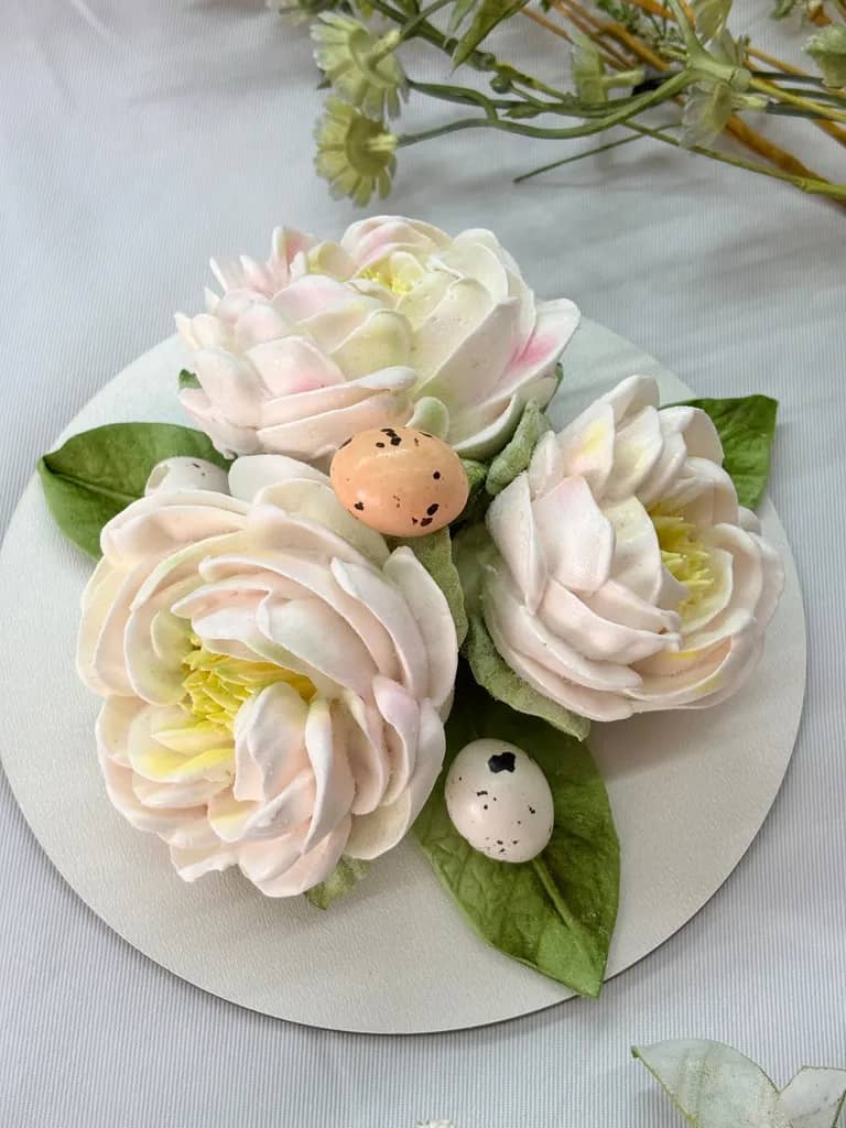 Зефирная композиция с пионами